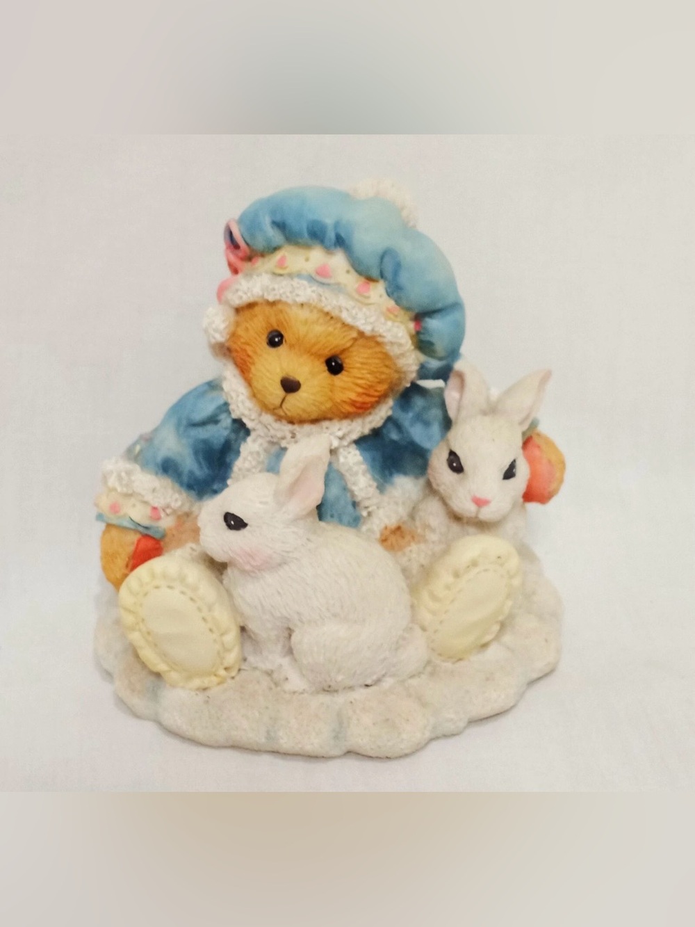 Vintage Cherished Teddies Sonja "Holiday Cuddles" Bear With Rabbits 622818 box